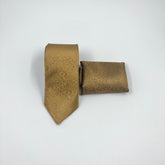 BROWN SELF PRINTED TIE & POCKET SQUARE SET